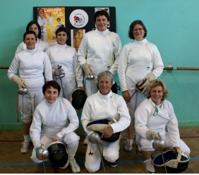 Photo de groupe des escrimeuses du cercle